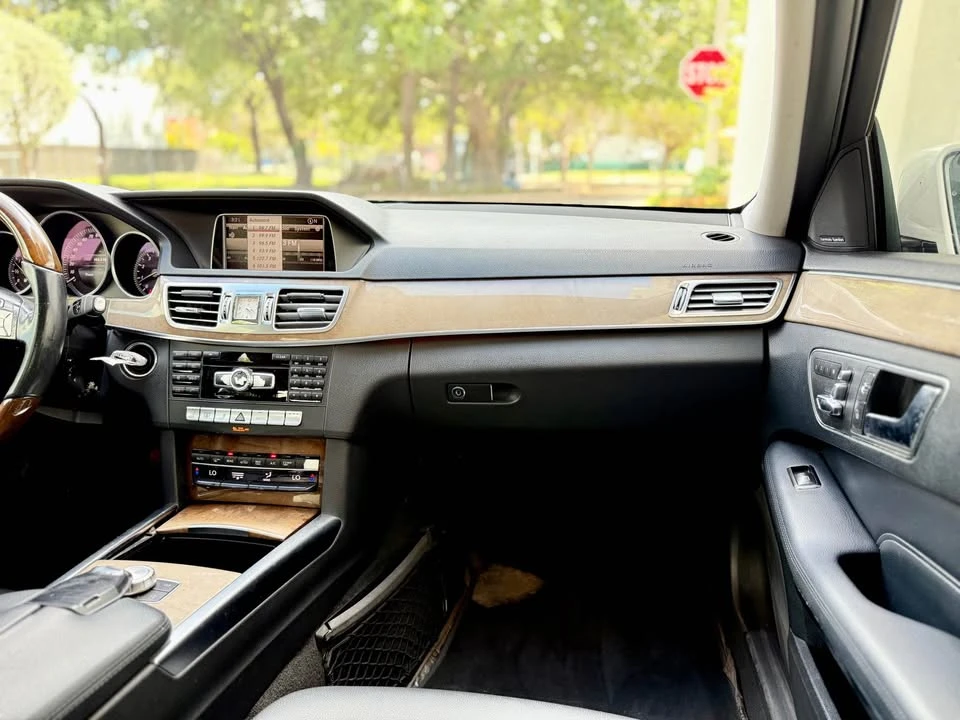 2015 Mercedes-Benz W212 E-Class - Image 10 of 14