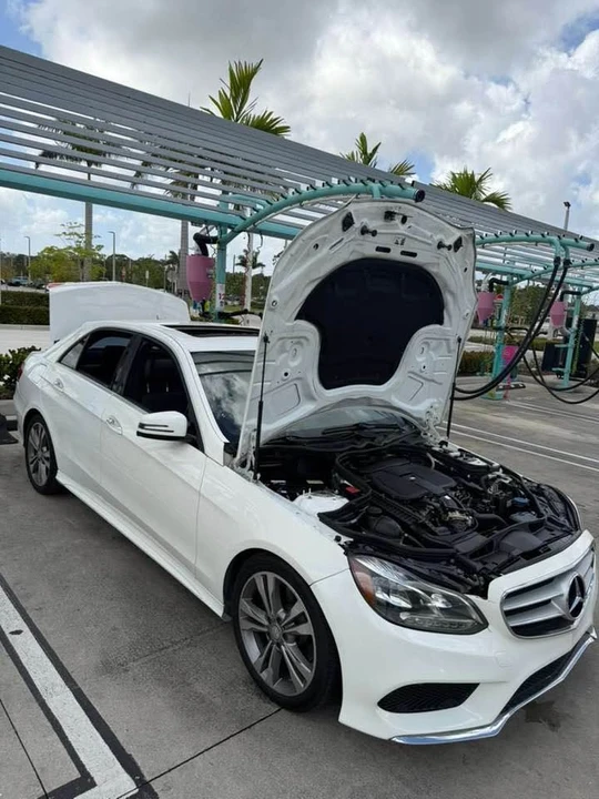 2015 Mercedes-Benz W212 E-Class - Image 7 of 20