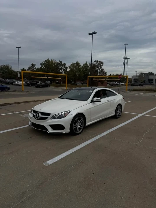 2015 Mercedes-Benz C207/A207 E-Class Coupe & Convertible - Image 2 of 11