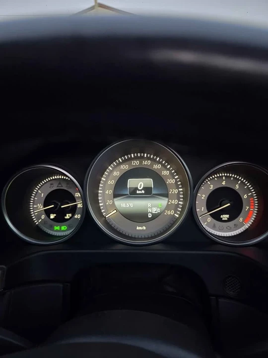 2015 Mercedes-Benz W212 E-Class - Image 10 of 13