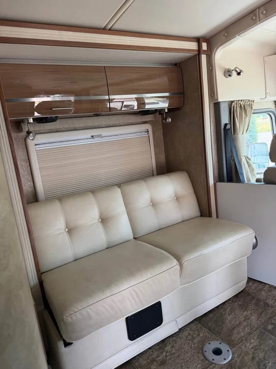 2015 Mercedes-Benz Sprinter - Image 9 of 16