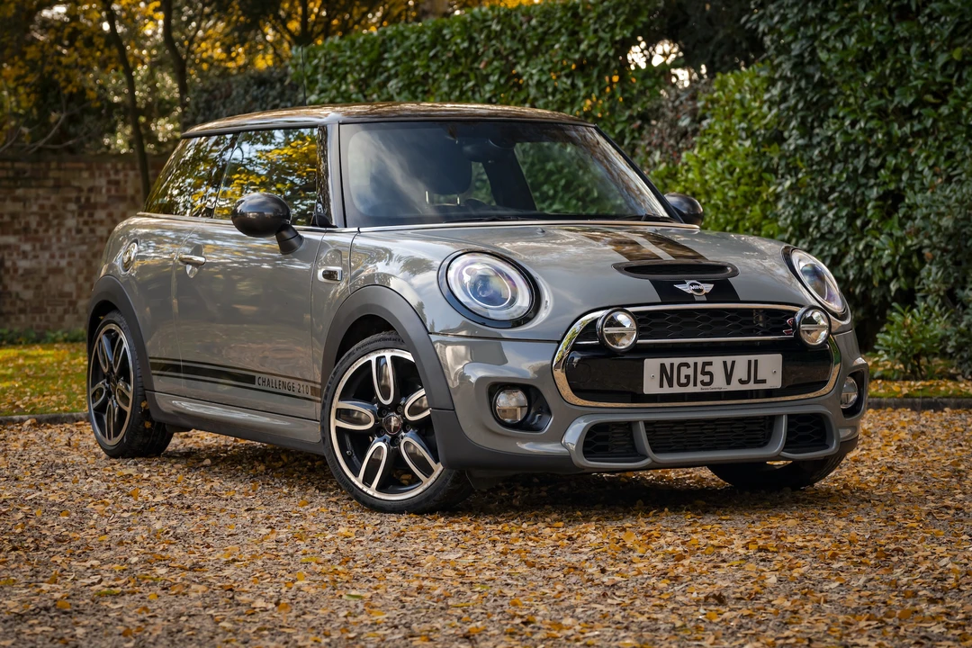 2015 Mini Mini John Cooper Works 2nd Gen - Image 2 of 31