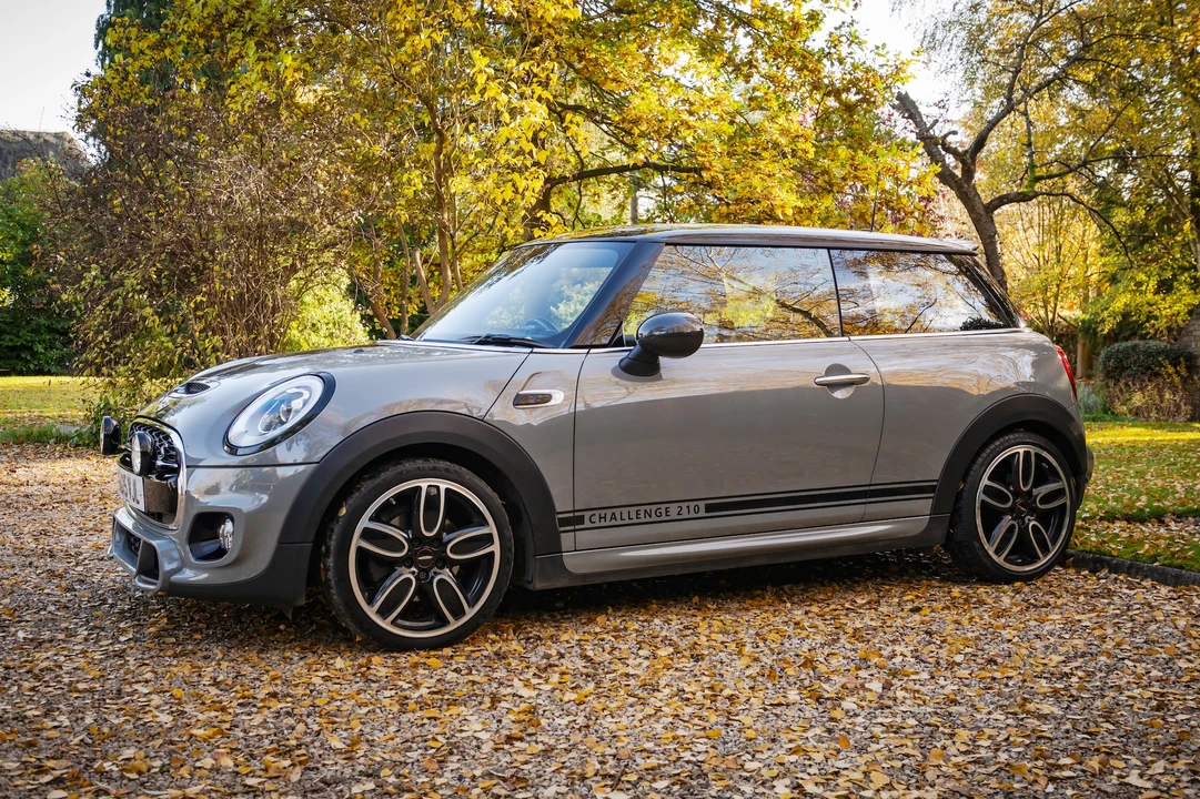 2015 Mini Mini John Cooper Works 2nd Gen - Image 4 of 31