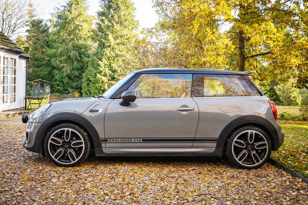 2015 Mini Mini John Cooper Works 2nd Gen - Image 5 of 31