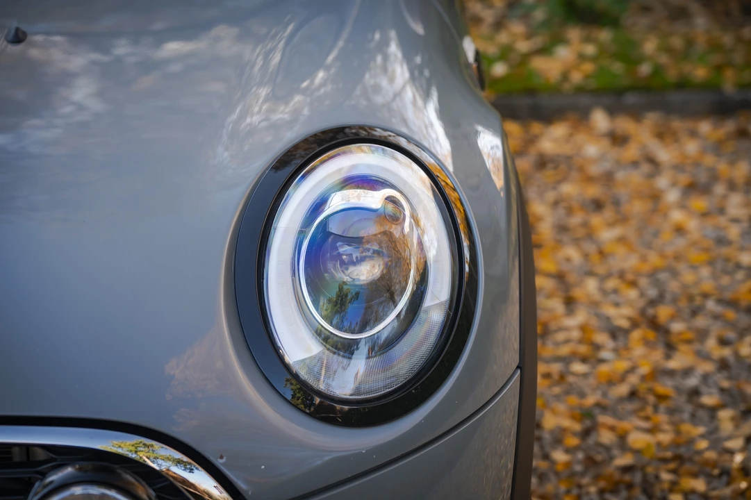 2015 Mini Mini John Cooper Works 2nd Gen - Image 28 of 31