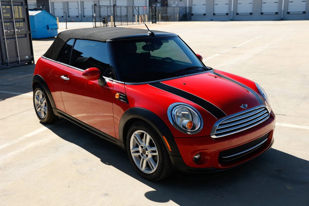 2015 Mini Coupe & Roadster - Image 17 of 21