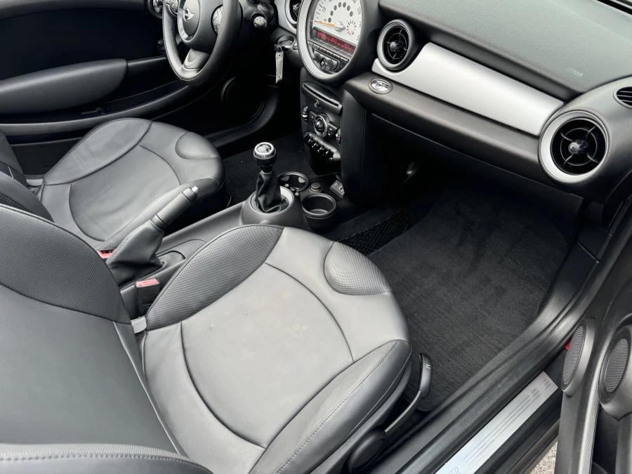 2015 Mini Coupe & Roadster - Image 10 of 14