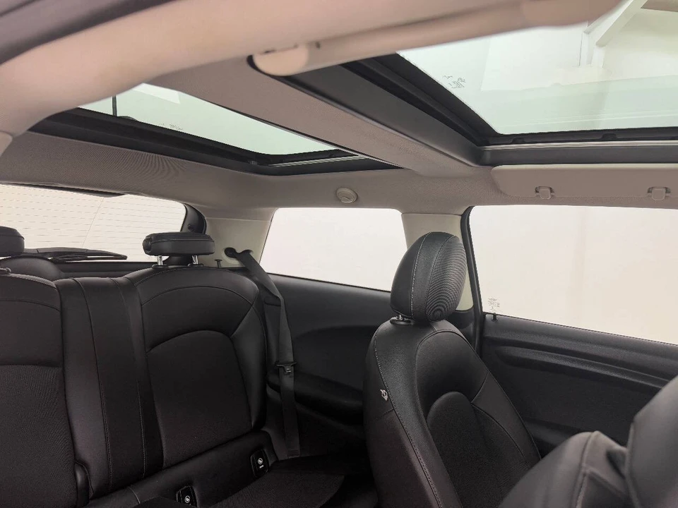 2015 Mini Mini 2nd Gen - Image 25 of 31