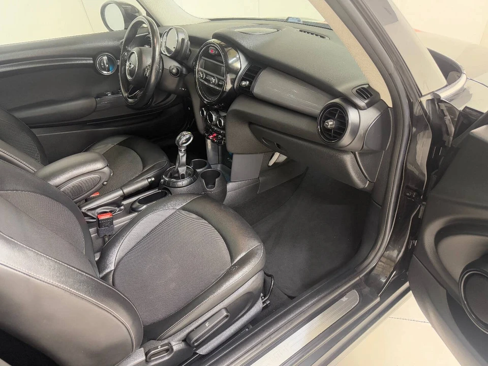 2015 Mini Mini 2nd Gen - Image 17 of 31