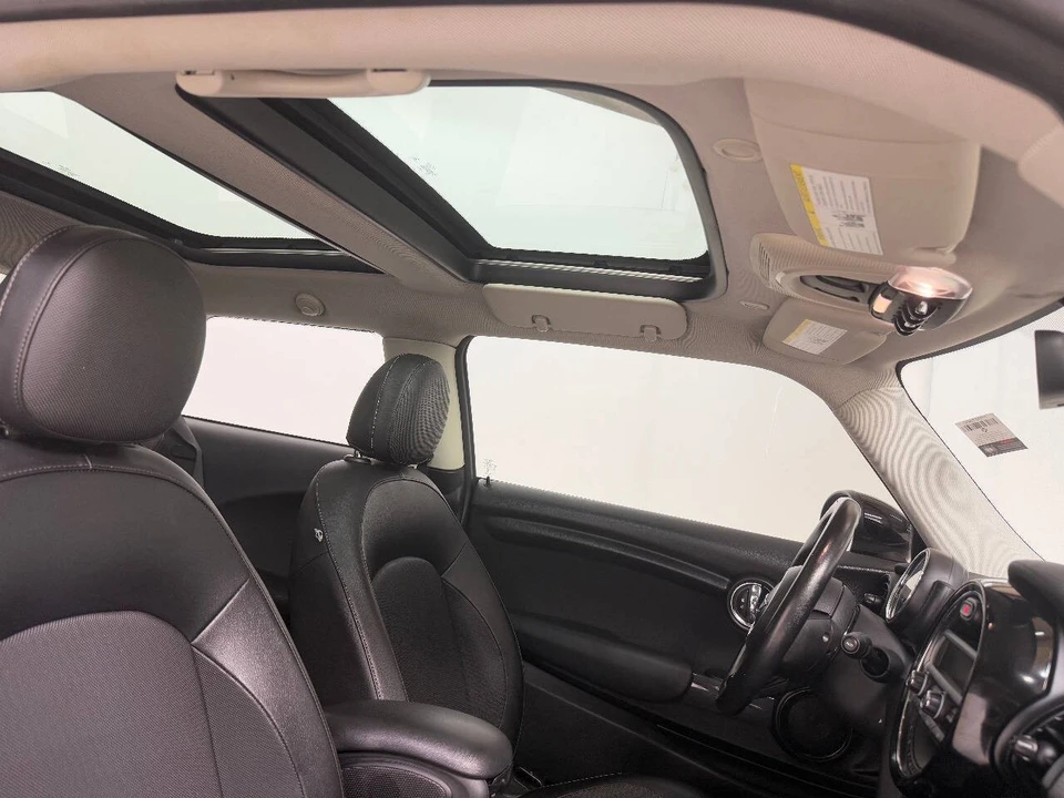 2015 Mini Mini 2nd Gen - Image 19 of 31