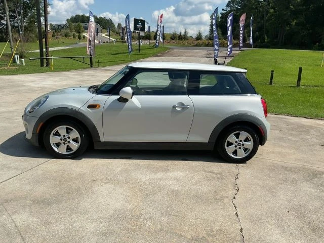 2015 Mini Modern Mini - Image 2 of 21