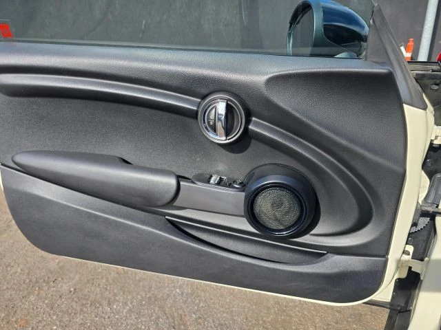 2015 Mini Mini 2nd Gen - Image 17 of 21