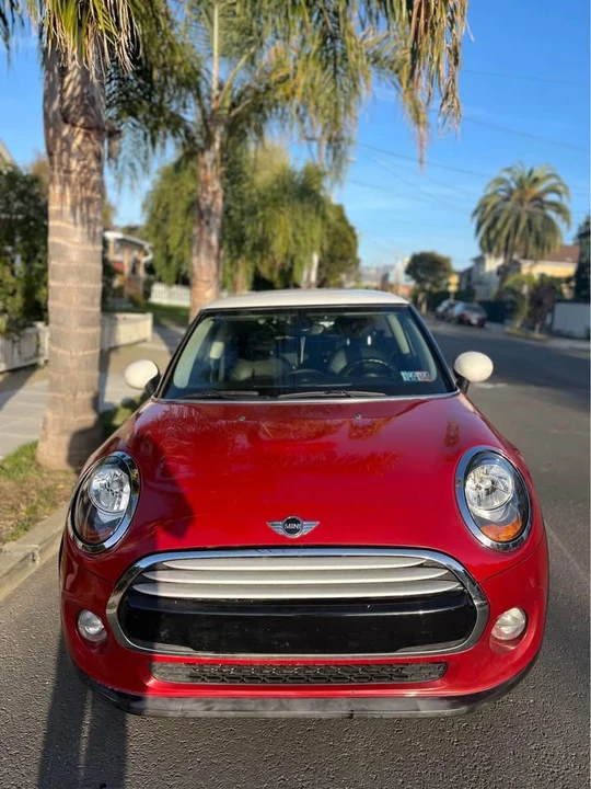 2015 Mini Mini 3rd Gen - Image 2 of 7