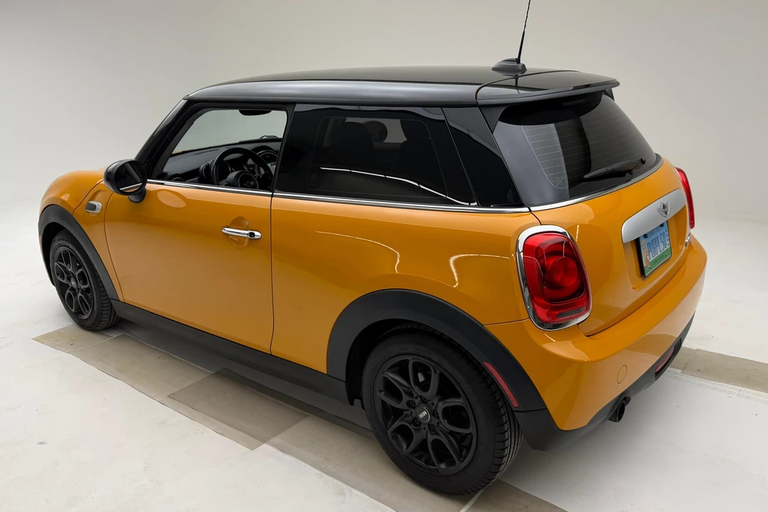 2015 Mini Mini 3rd Gen - Image 4 of 31