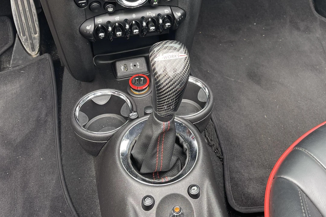 2015 Mini Mini John Cooper Works 2nd Gen - Image 22 of 31