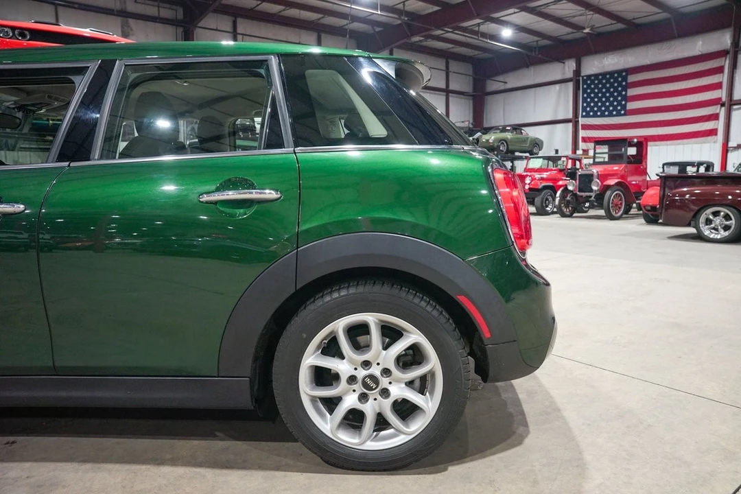 2015 Mini Mini Cooper S 3rd Gen - Image 5 of 31
