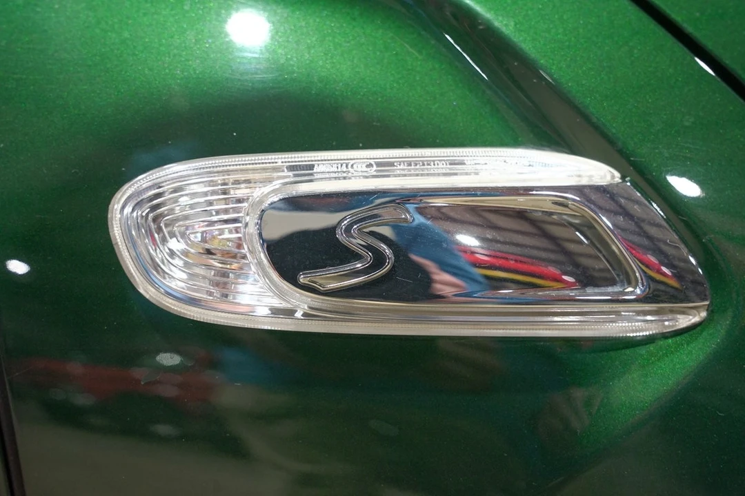 2015 Mini Mini Cooper S 3rd Gen - Image 26 of 31