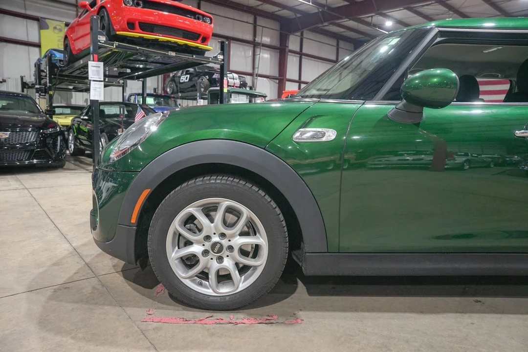 2015 Mini Mini Cooper S 3rd Gen - Image 3 of 31