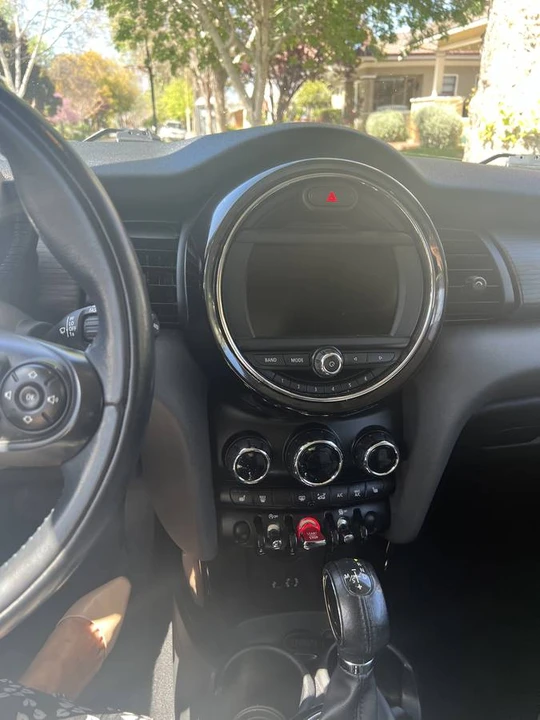 2015 Mini Mini Cooper S 3rd Gen - Image 7 of 9