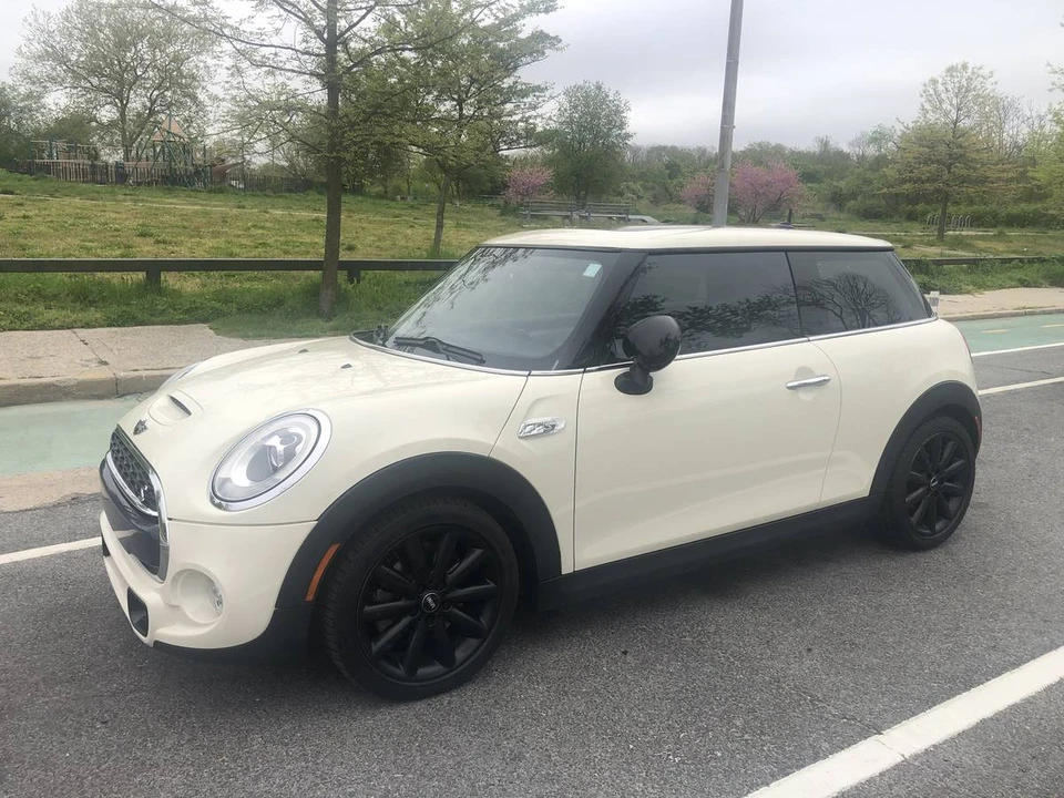 2015 Mini Mini 3rd Gen - Image 2 of 17