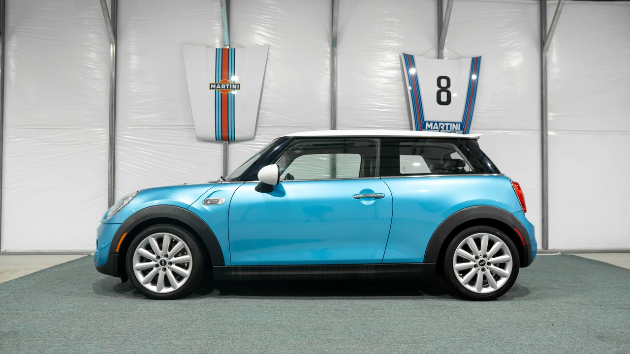 2015 Mini Mini Cooper S 3rd Gen - Image 28 of 31