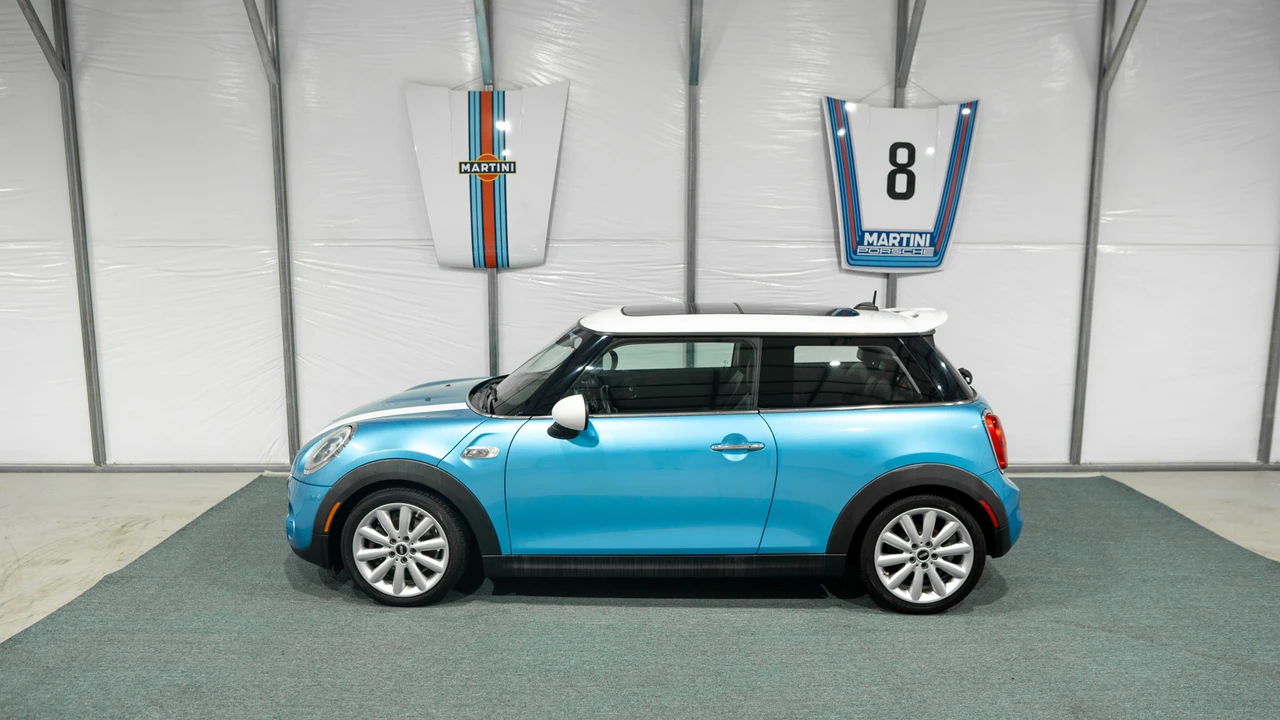2015 Mini Mini Cooper S 3rd Gen - Image 26 of 31
