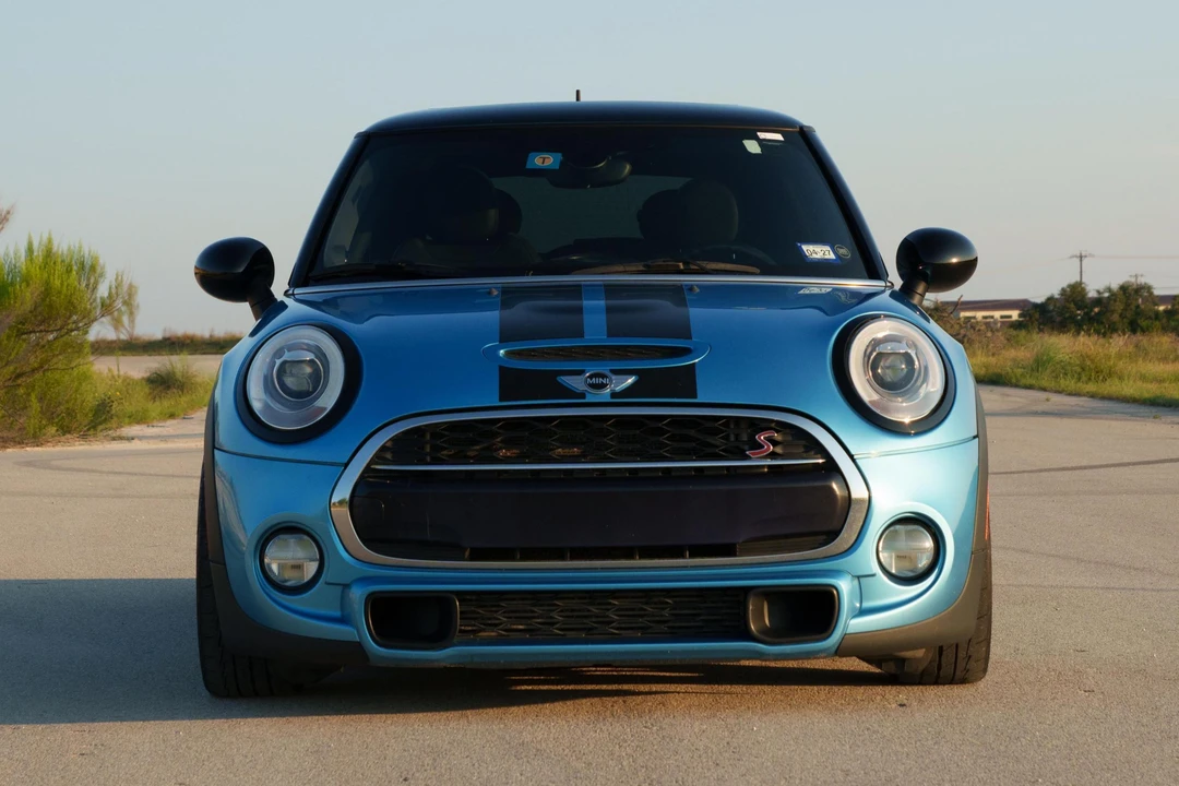 2015 Mini Mini 3rd Gen - Image 2 of 31