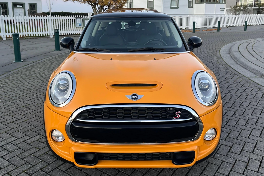 2015 Mini Mini 3rd Gen - Image 2 of 31