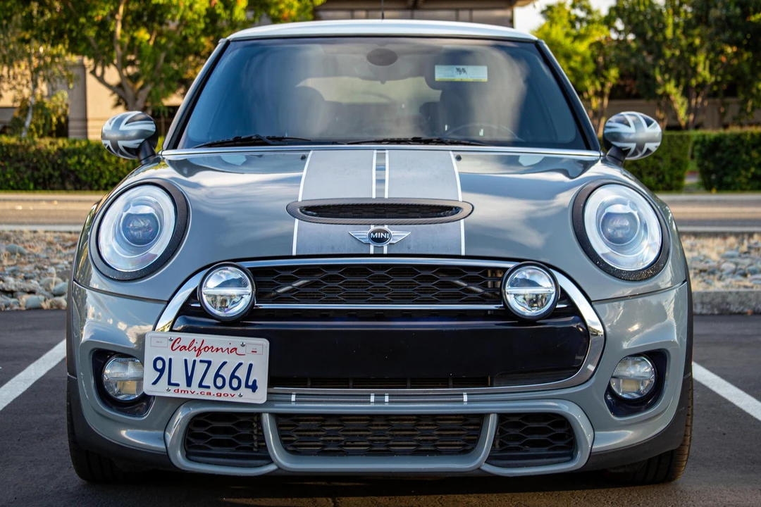 2015 Mini Mini Cooper S 3rd Gen - Image 2 of 31
