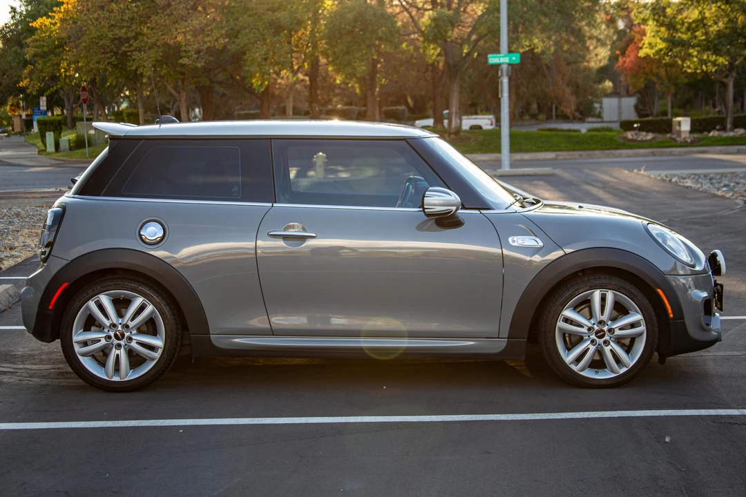 2015 Mini Mini Cooper S 3rd Gen - Image 4 of 31