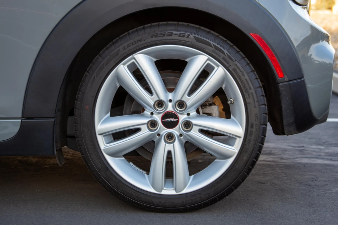2015 Mini Mini Cooper S 3rd Gen - Image 28 of 31