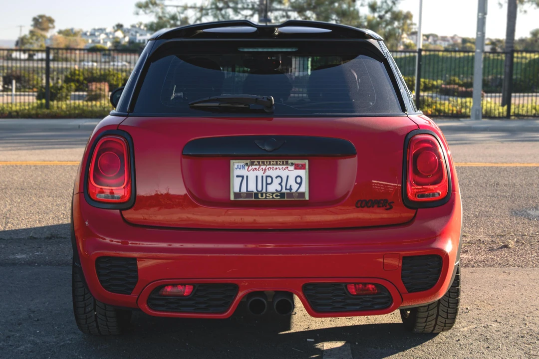 2015 Mini Mini Cooper S 3rd Gen - Image 5 of 31