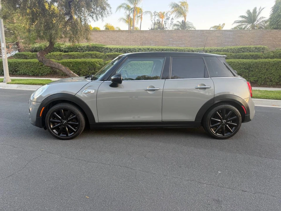 2015 Mini Mini Cooper S 3rd Gen - Image 5 of 16