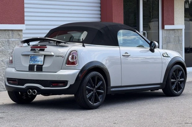 2015 Mini Coupe & Roadster - Image 2 of 7