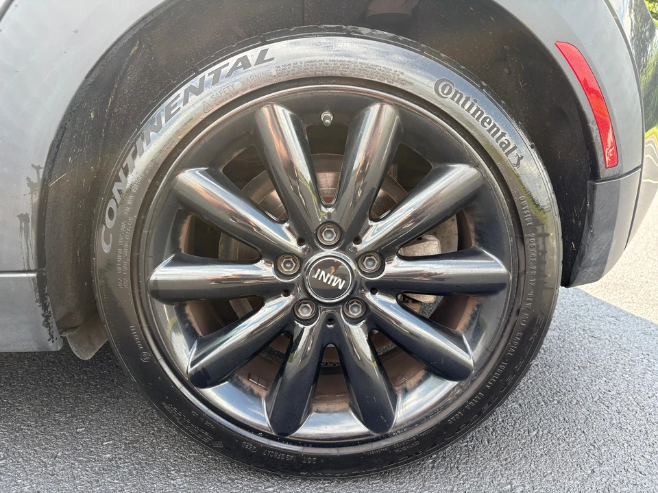 2015 Mini Mini Cooper S 3rd Gen - Image 27 of 27