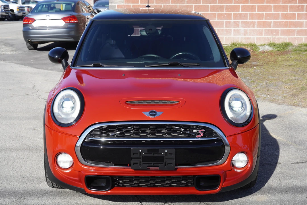 2015 Mini Mini Cooper S 3rd Gen - Image 2 of 31