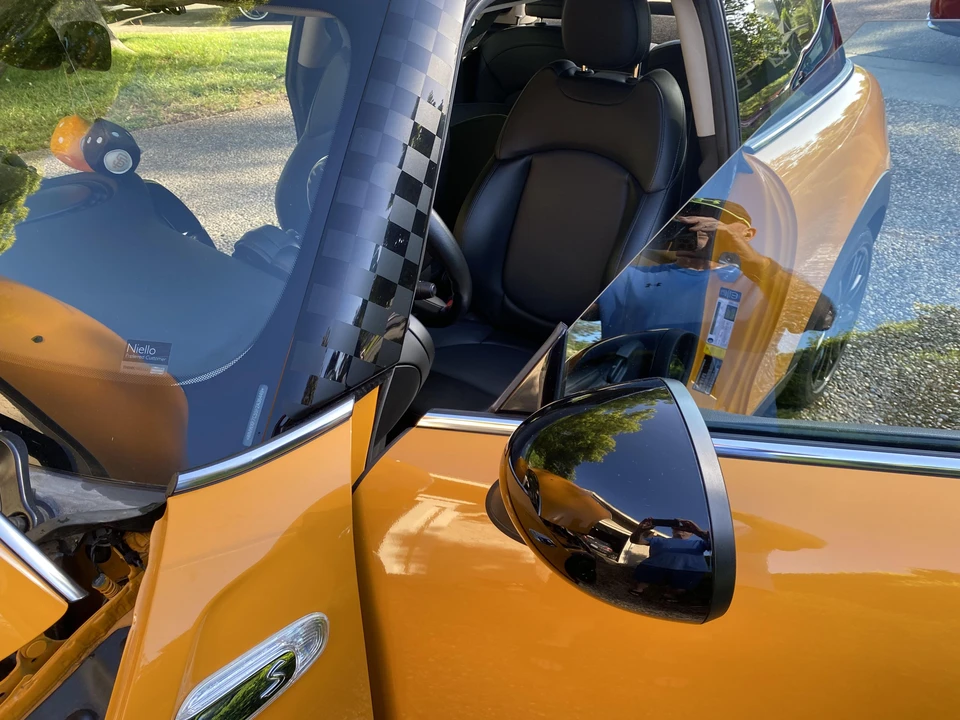 2015 Mini Mini Cooper S 3rd Gen - Image 19 of 31