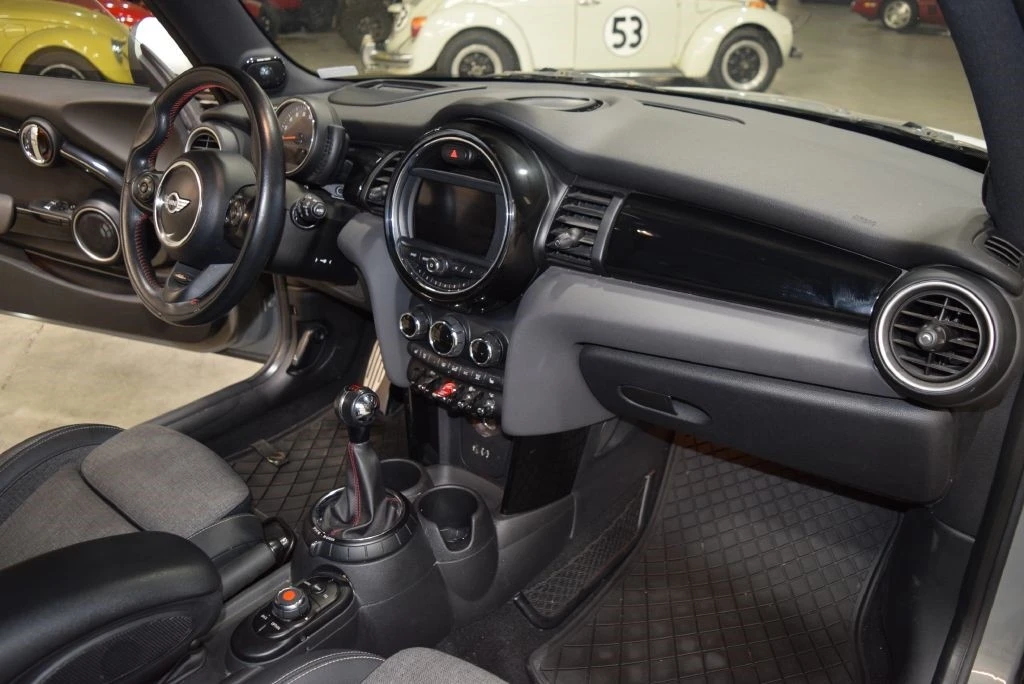 2015 Mini Mini Cooper S 3rd Gen - Image 18 of 21