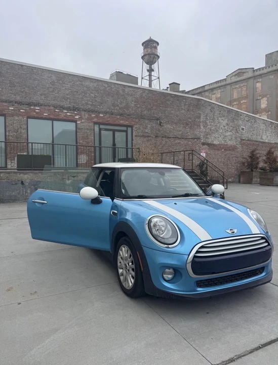 2015 Mini Mini 3rd Gen - Image 2 of 19