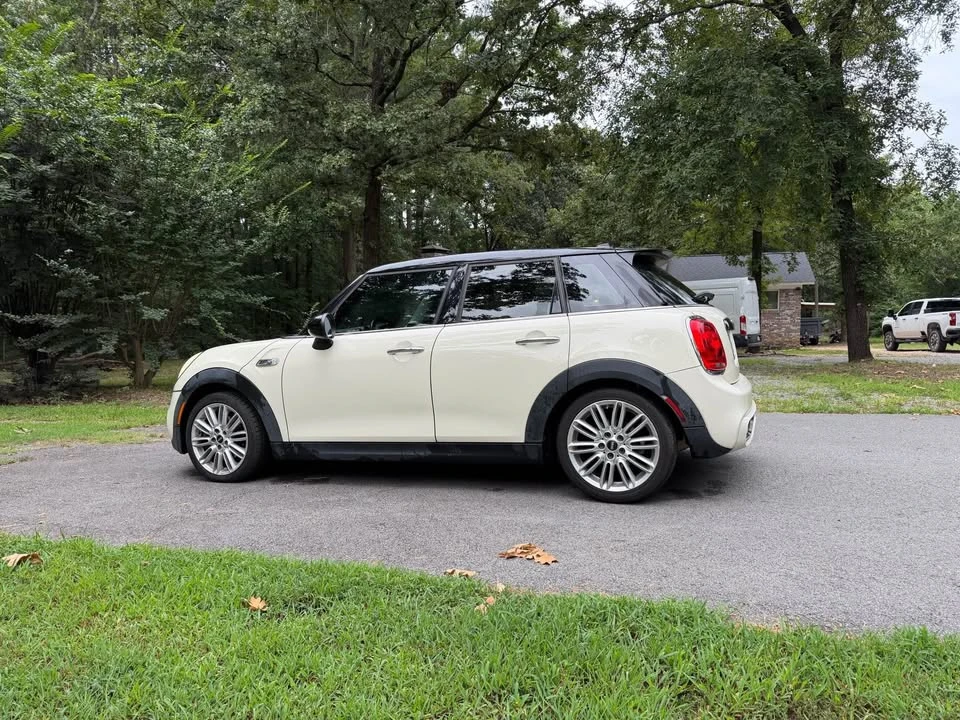 2015 Mini Mini 3rd Gen - Image 4 of 9