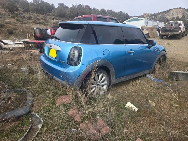 2015 Mini Mini 3rd Gen - Image 2 of 4