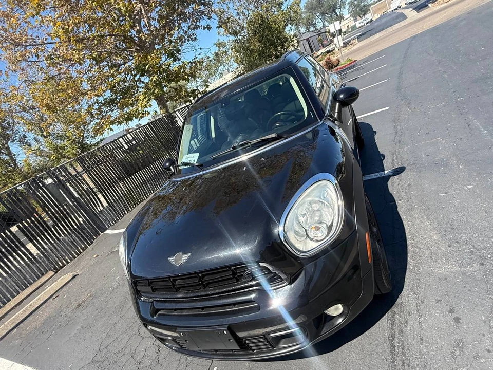 2015 Mini Countryman 1st Gen - Image 2 of 8