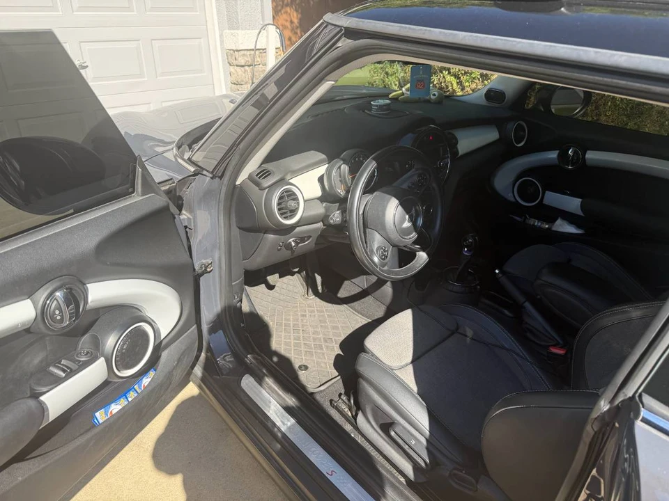 2015 Mini Mini Cooper S 3rd Gen - Image 6 of 8