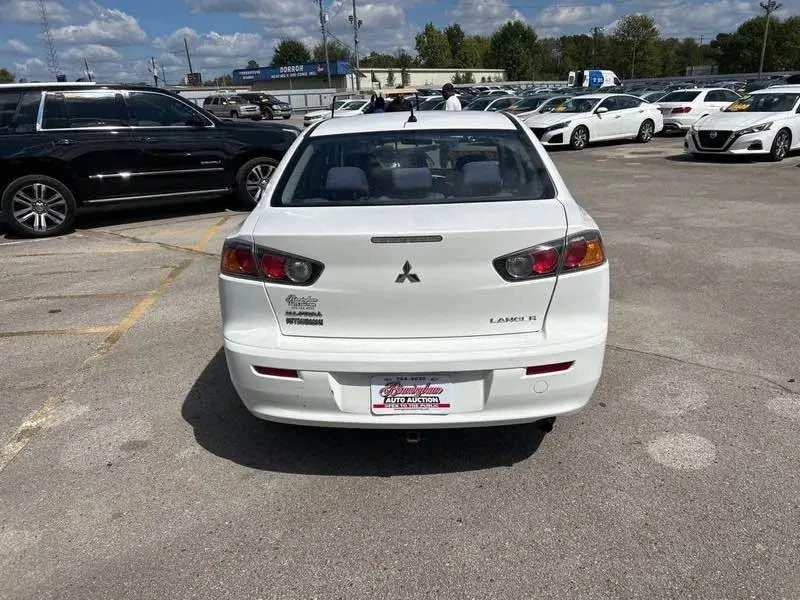 2015 Mitsubishi Lancer 9th Gen - Image 5 of 9
