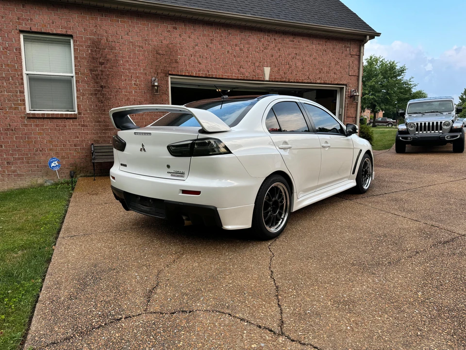 2015 Mitsubishi Lancer Evolution X 9th Gen - Image 11 of 31