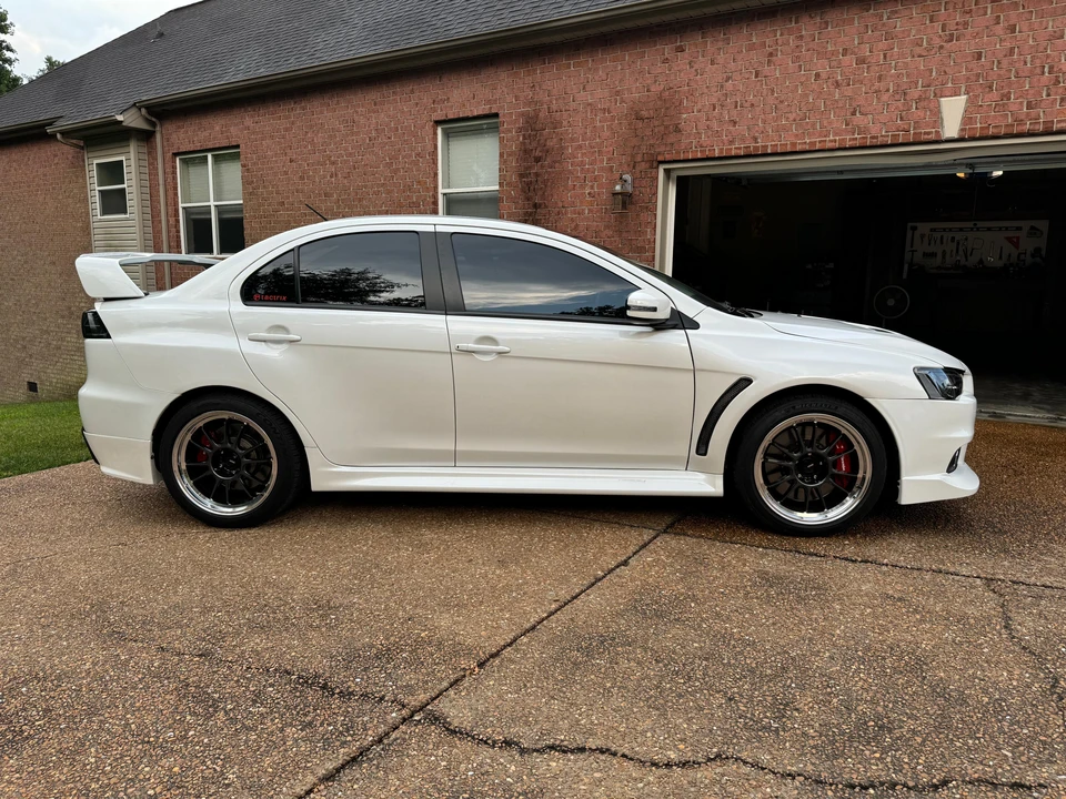 2015 Mitsubishi Lancer Evolution X 9th Gen - Image 12 of 31