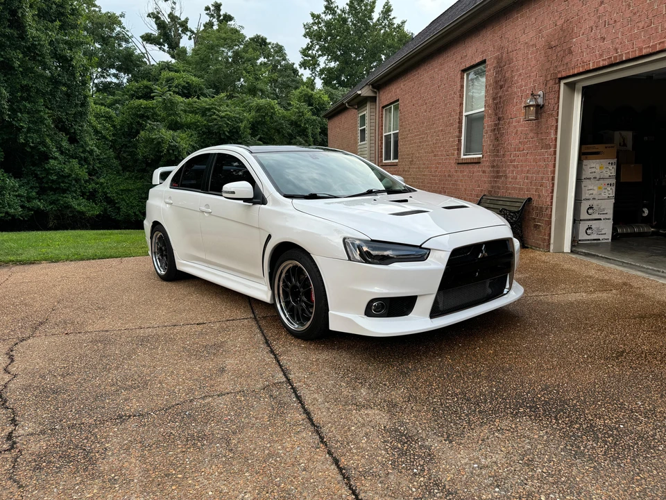 2015 Mitsubishi Lancer Evolution X 9th Gen - Image 13 of 31