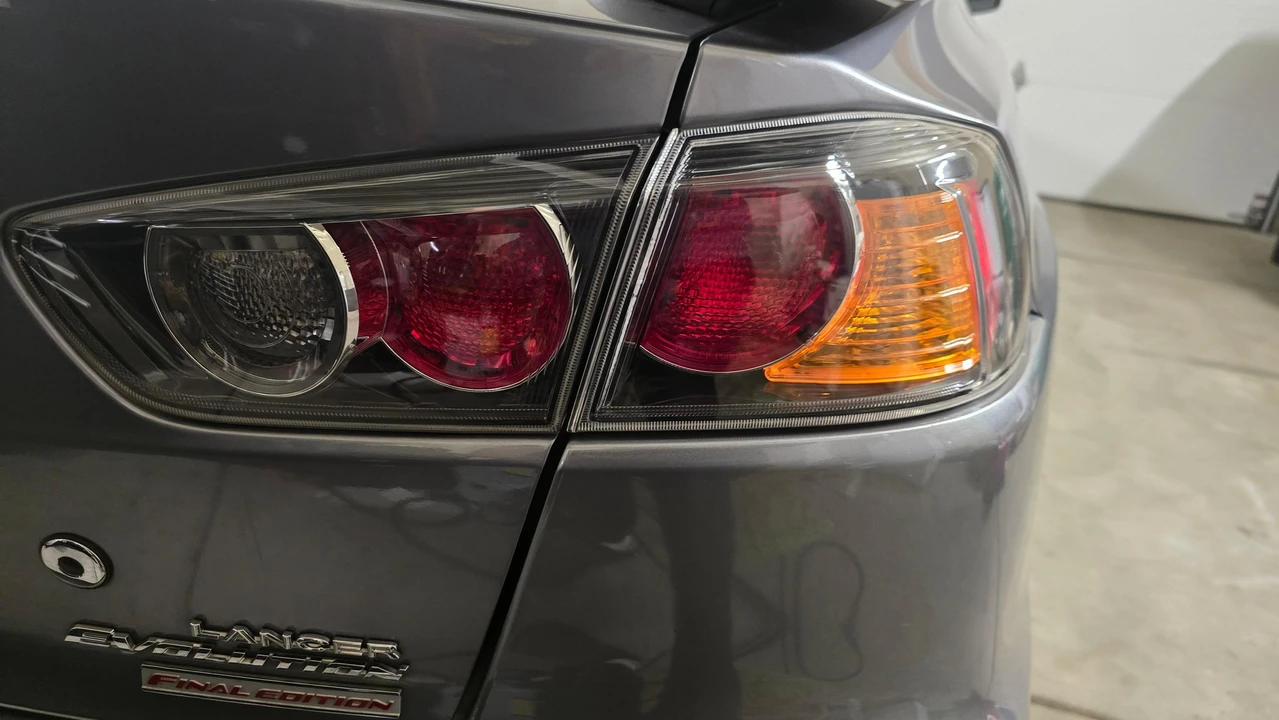 2015 Mitsubishi Lancer Evolution X 9th Gen - Image 13 of 31
