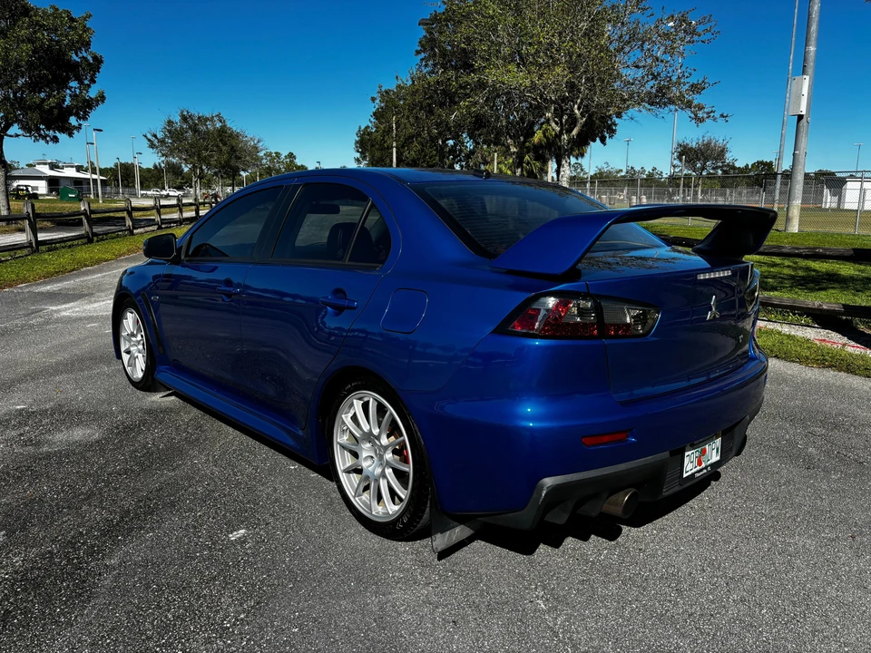 2015 Mitsubishi Lancer Evolution X 9th Gen - Image 9 of 31
