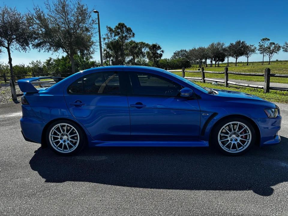 2015 Mitsubishi Lancer Evolution X 9th Gen - Image 14 of 31